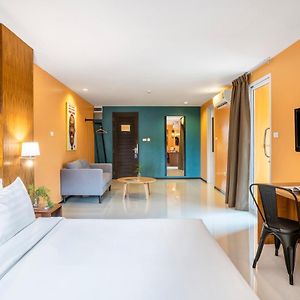 Deluxe Plus King Room